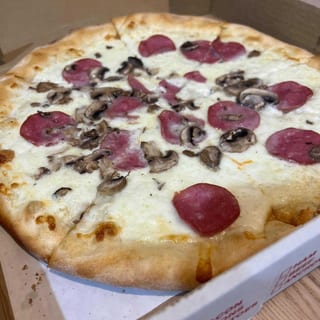 12" Alfredo Pizza
